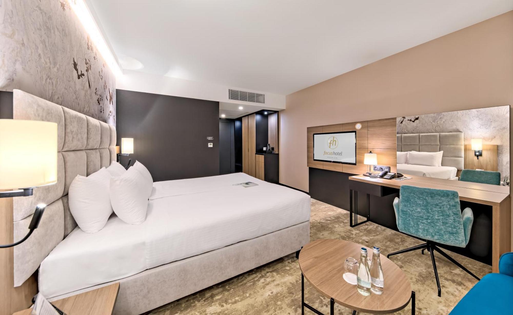 Focus Premium 4* Varsovia